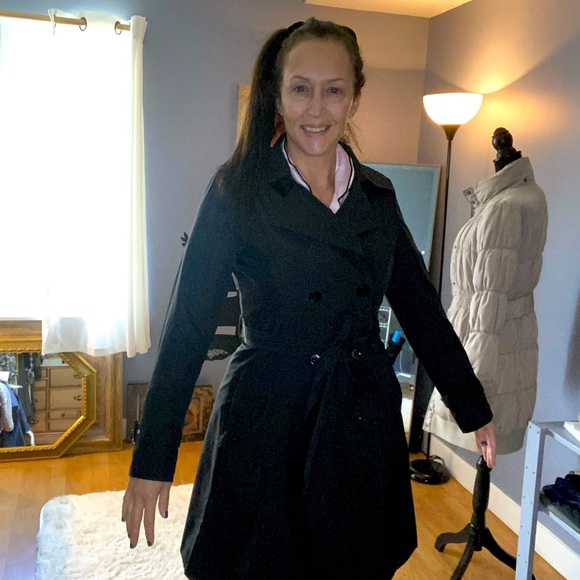 Women’s Trench - Picture 1 of 2